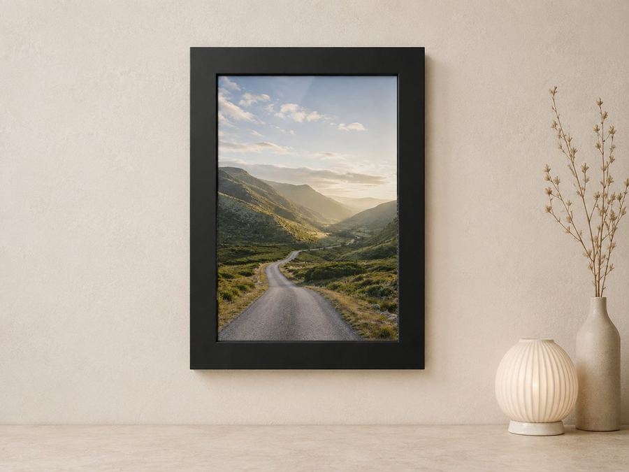 Combo Foto + Moldura 30x40 · com Vidro na cor Carvalho · Borda 4 cm