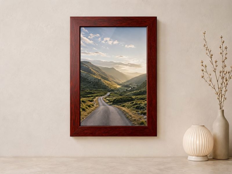 Combo Foto + Moldura 30x40 · com Vidro na cor Mogno · Borda 4 cm